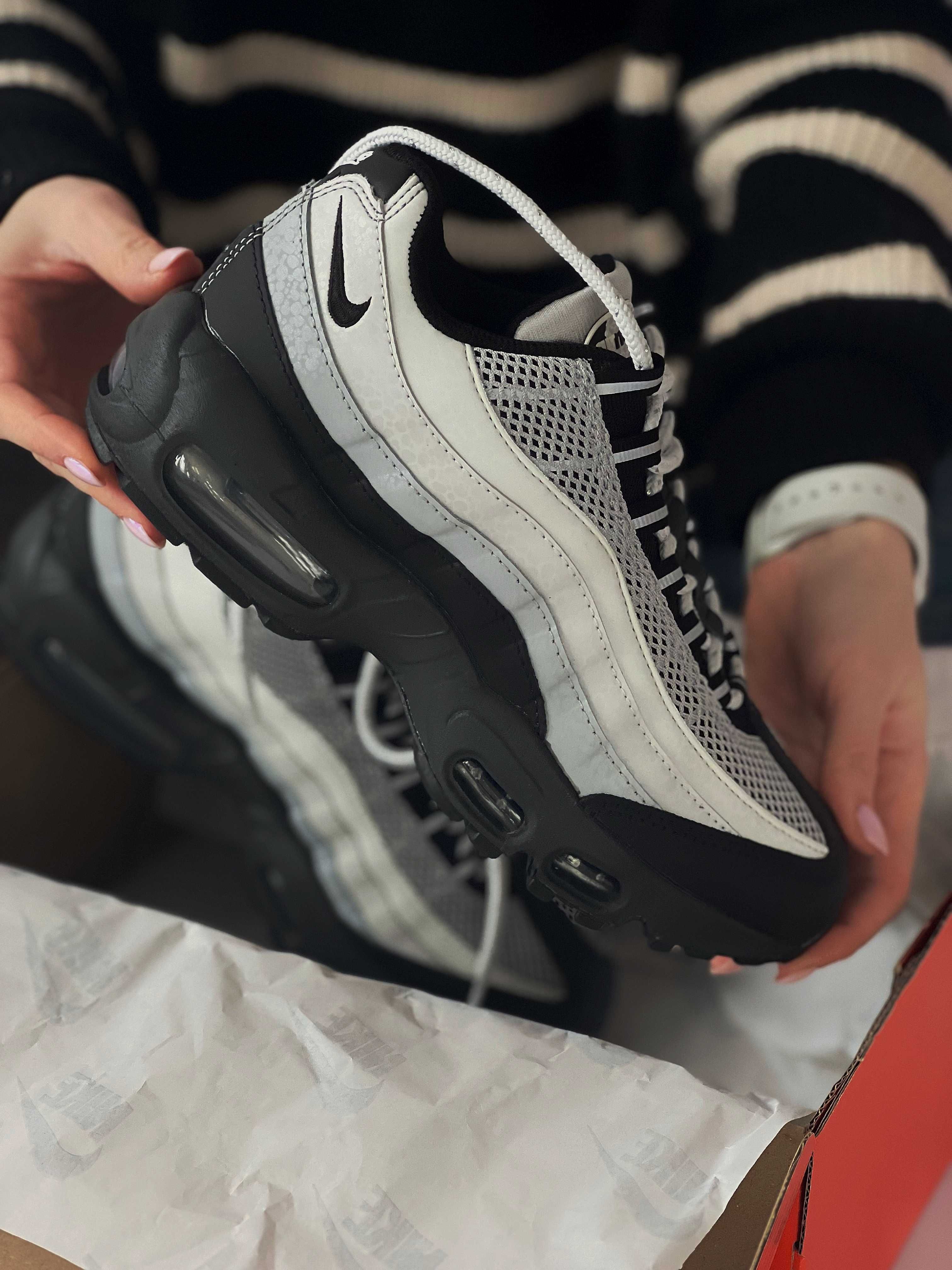 NIKE AIR MAX 95 LX Оргигінал / в наявності