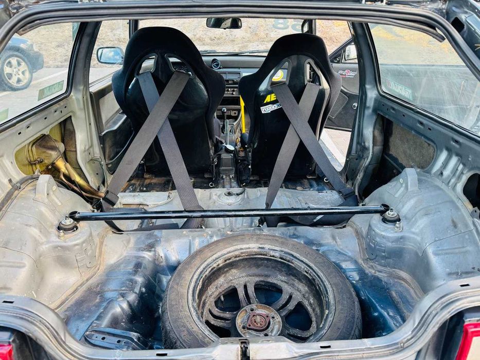 Продам машину підготовлену до змагань та трек днів