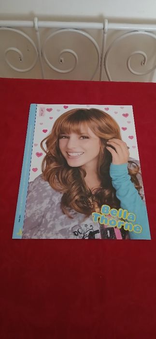 Poster Bella Thorne