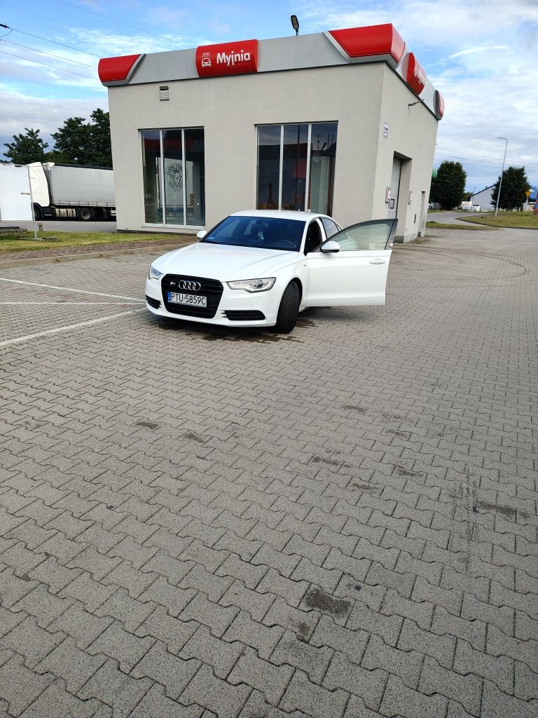 Audi A6 S-Line biała perła