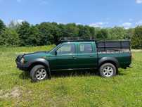 Nissan NP300 Pickup Nissan Pickup 4x4 – Wyciągarki, bagażnik dachowy, zabudowa – nie Hilux