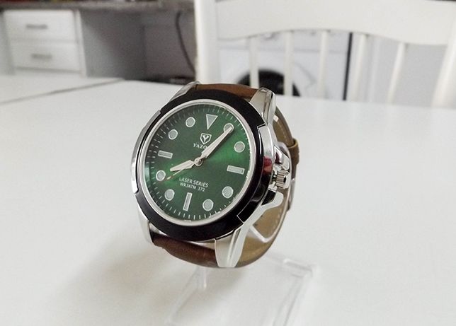 Relógio clássico masculino com bracelete de couro elegante, novo HQ