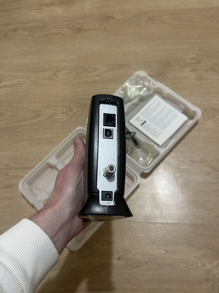 Кабельний модем Motorola Surfboard SB5101i новий