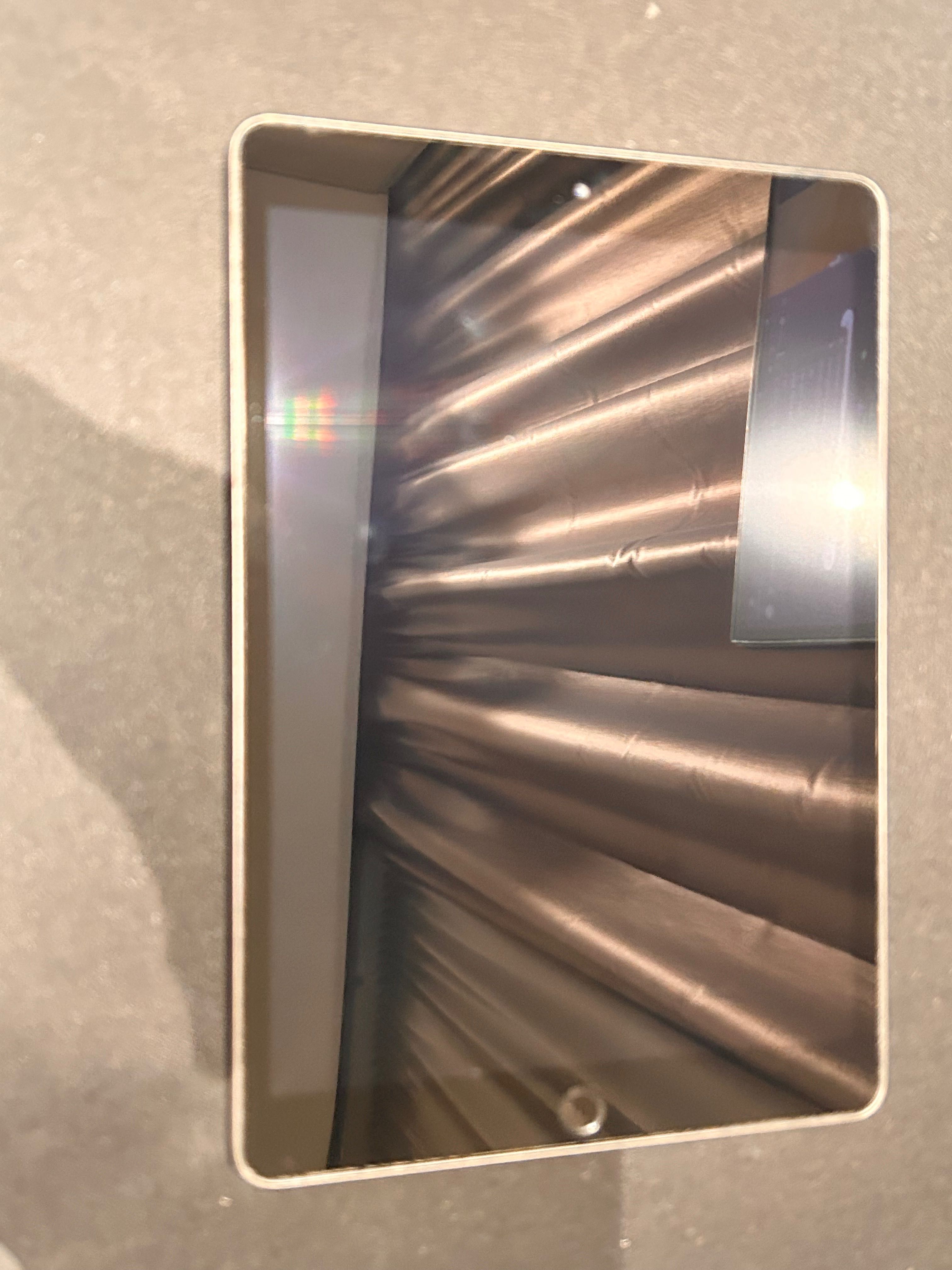 Планшет Apple iPad 10.2 2019 Wi-Fi 128GB Space Gray / БУ