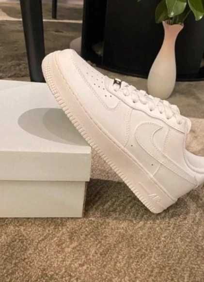 Buty Trampki NikeAir_Force_1_Low_07_White R.40