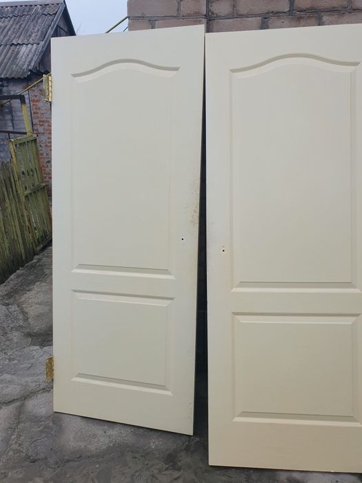 Двери межкомнатние б/у канатки