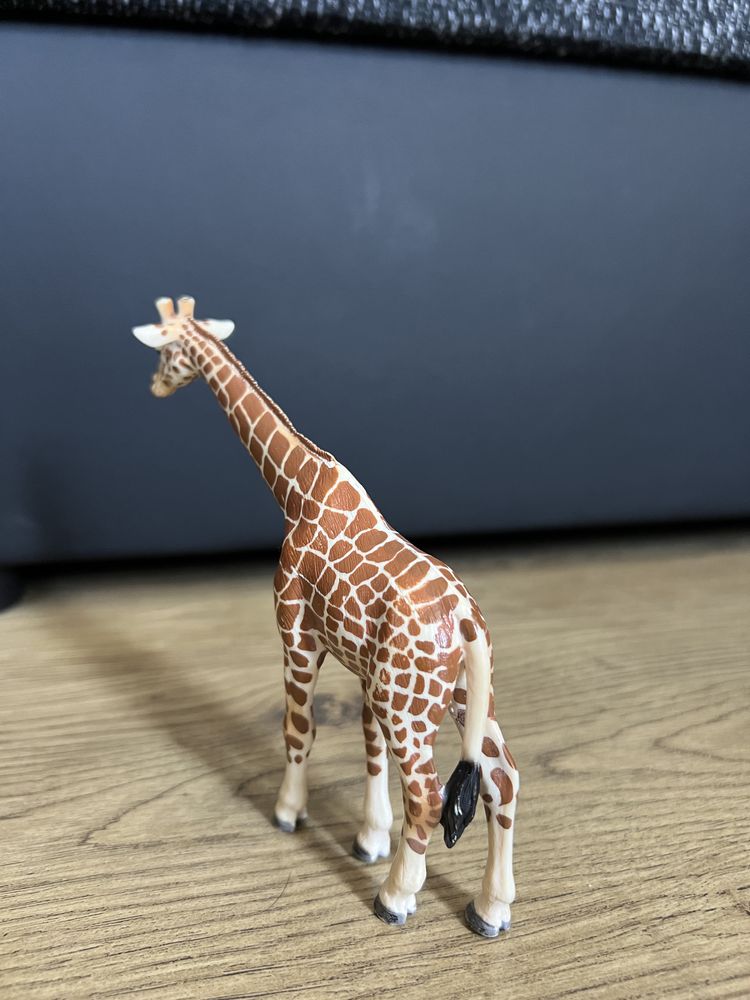 Жираф Schleich фігура тварини