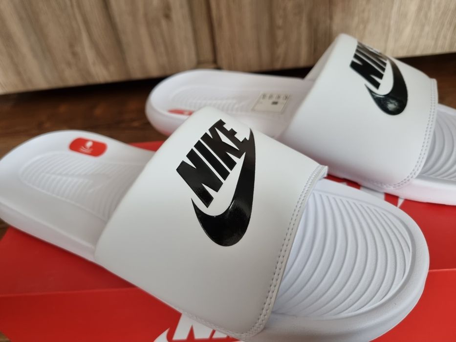 Klapki Nike Victori One Slide. Męskie klapki na basen, pod prysznic