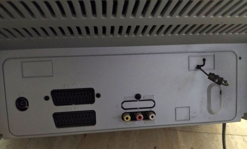 Televisão SilverCrest com Comando - Funciona Perfeitamente