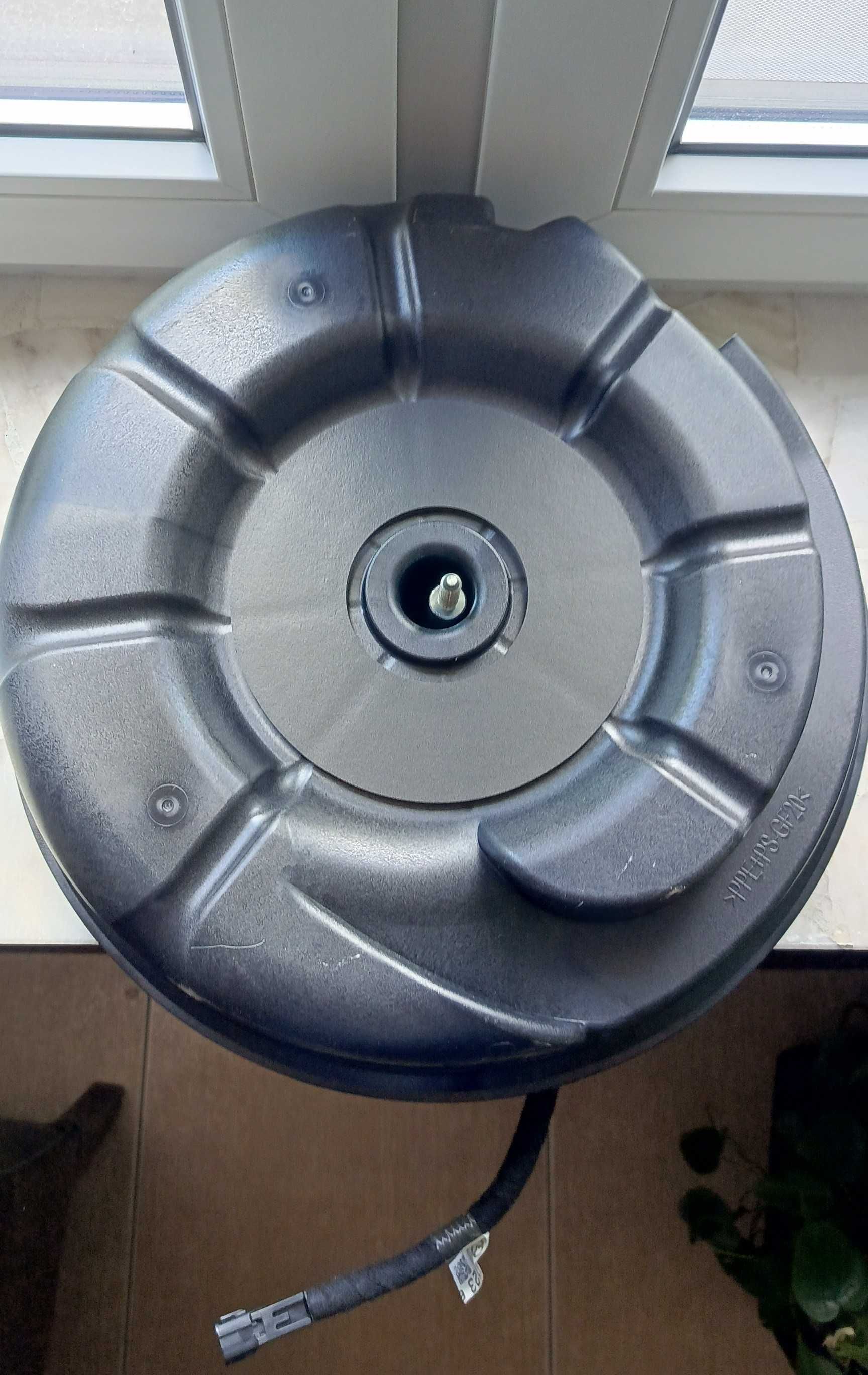 Subwoofer  BOSE  do MAZDY 5 cx-5