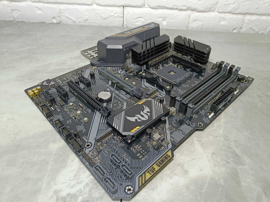 Материнська плата ASUS TUF B450-PRO GAMING sAM4 B450 чіпсет під RYZEN