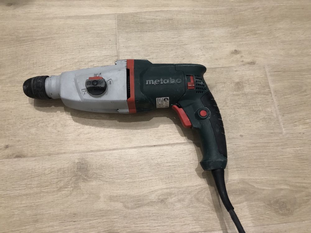 Перфоратор METABO hammer KHE2644.