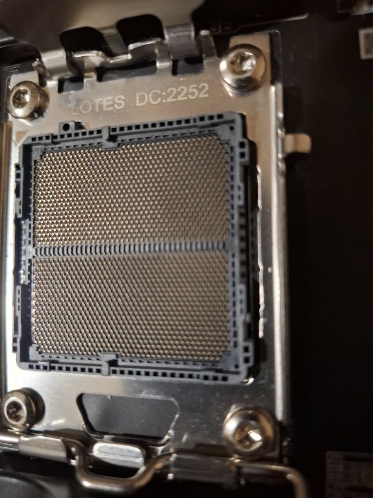 MSI Mpg B650I Edge WiFi