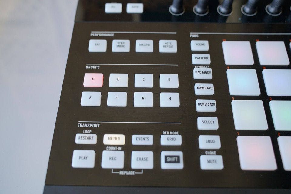 Como N O V O ! ! » Native Instruments Maschine Studio (com software)