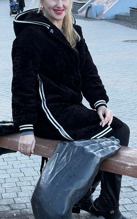Тепле жіноче пальто