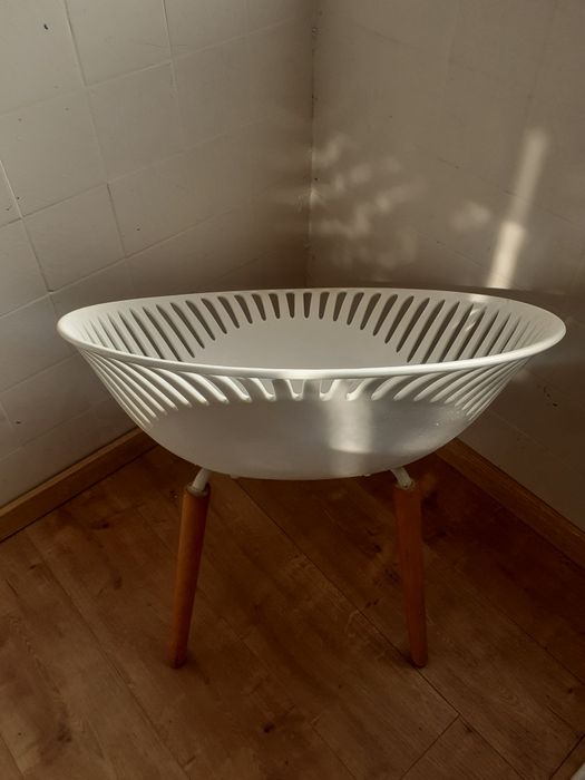 Cadeira oval bom estado