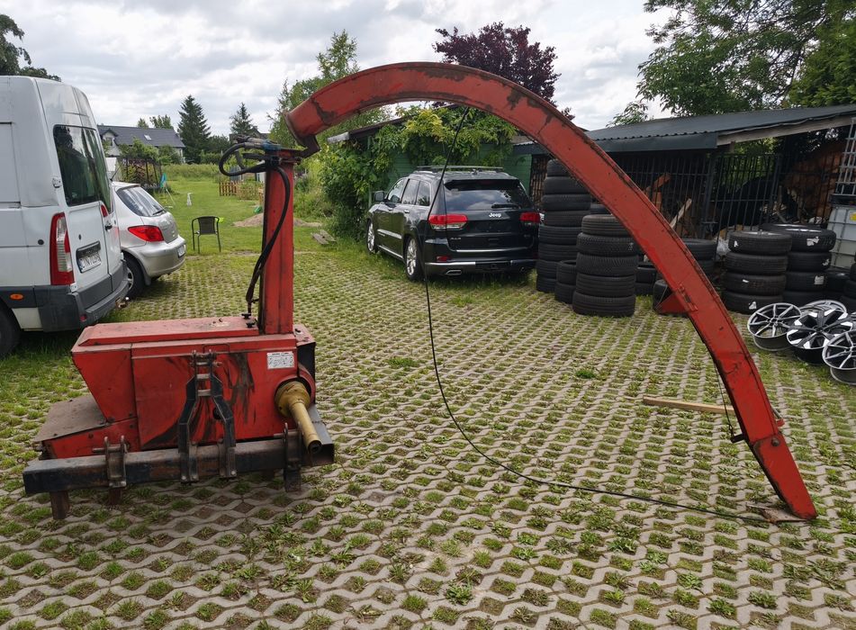 Rębak do gałęzi rozdrabniacz DEUTZ-FAHR