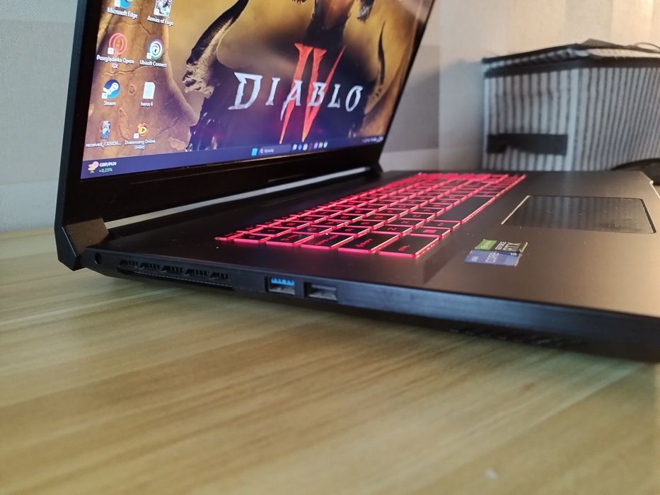 Laptop Gamingowy MSi Katana GF76 12 UD