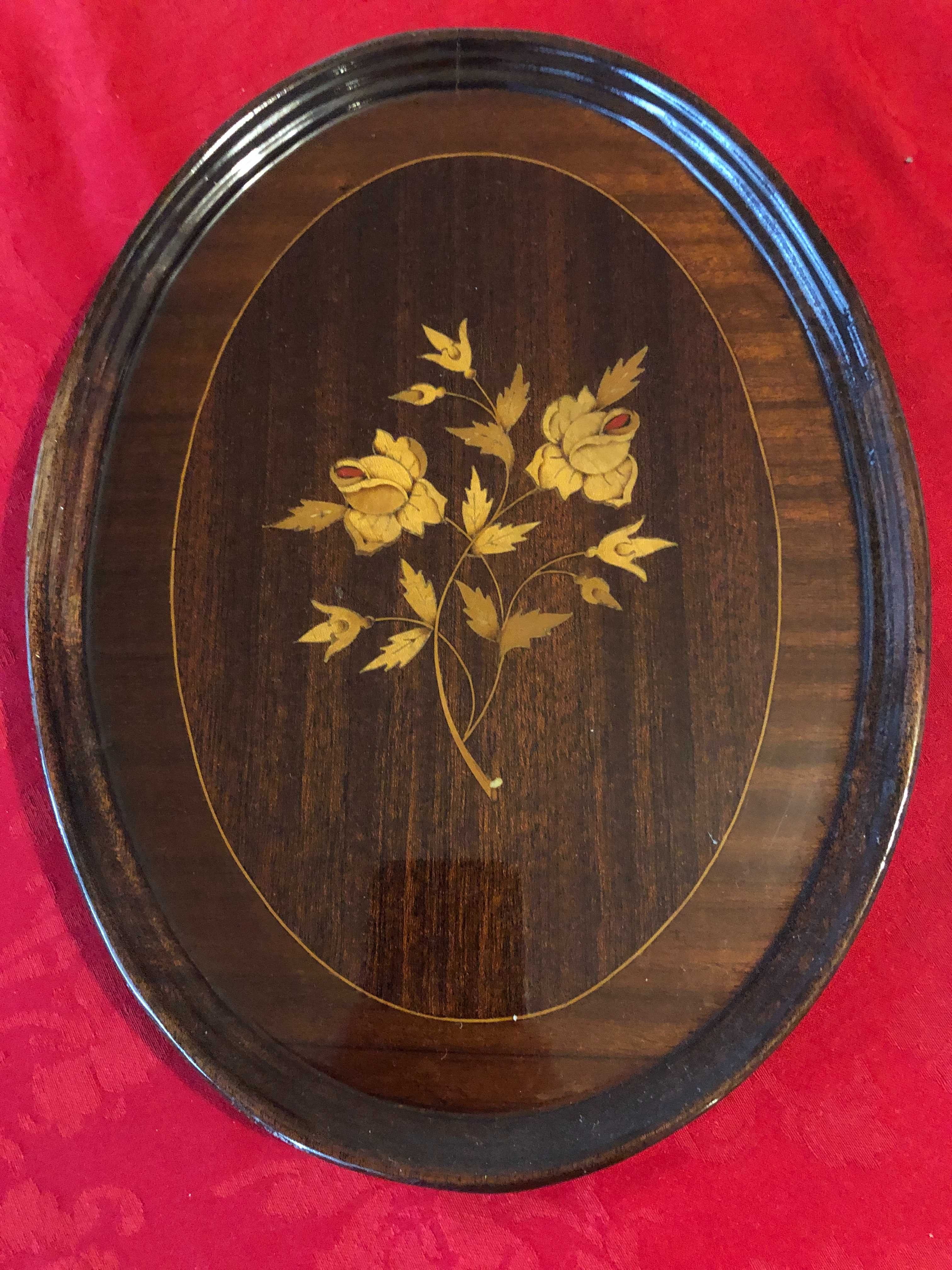 Quadro oval em madeira brilhante vintage
