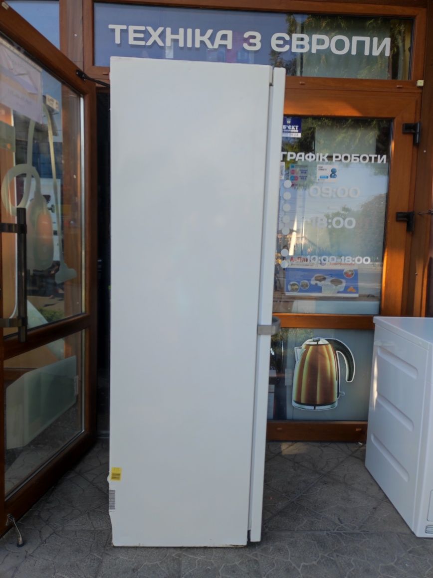 Холодильна камера Miele K 14827 SD