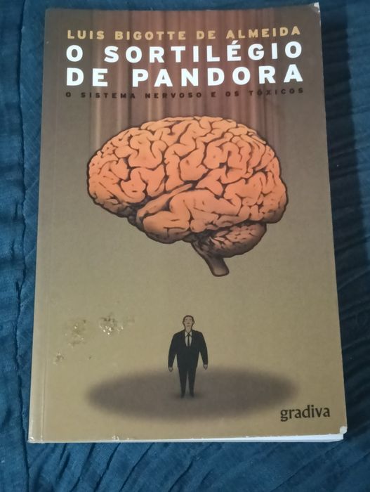 Livro  O Sortilégio de Pandora