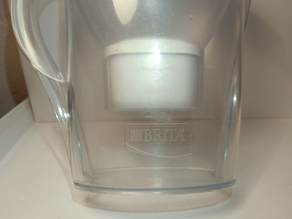 Dzbanek filtrujący Brita.