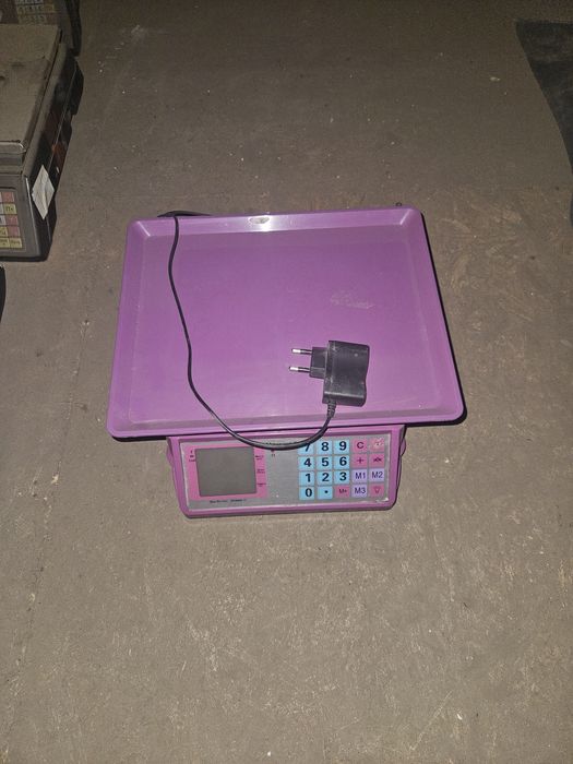 Продам ваги на 50кг і 300кг