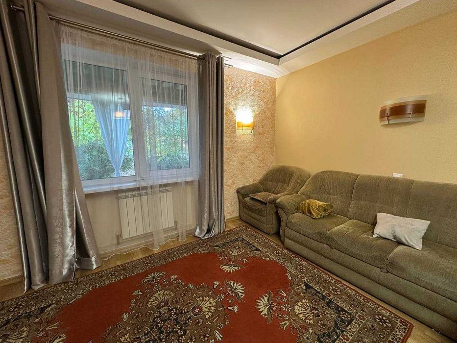 Продаж будинку 191м2 4 кімнати 18 соток