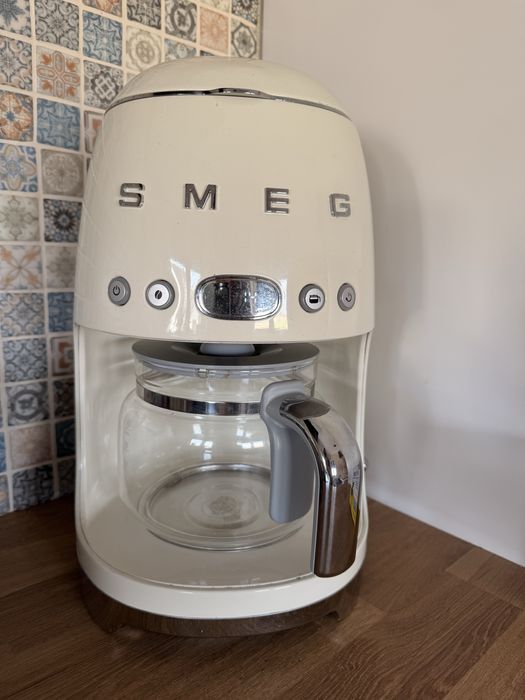 Ekspres przelewowy SMEG