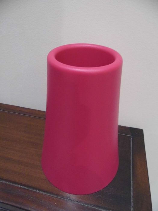 Jarra reversivel em pvc cor de rosa do Ikea