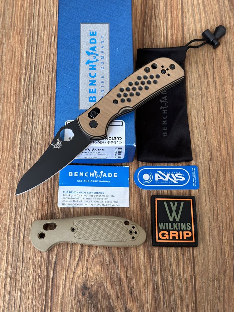 Benchmade CU555-BK-S30V Custom Mini-Griptilian Wilkins Grip