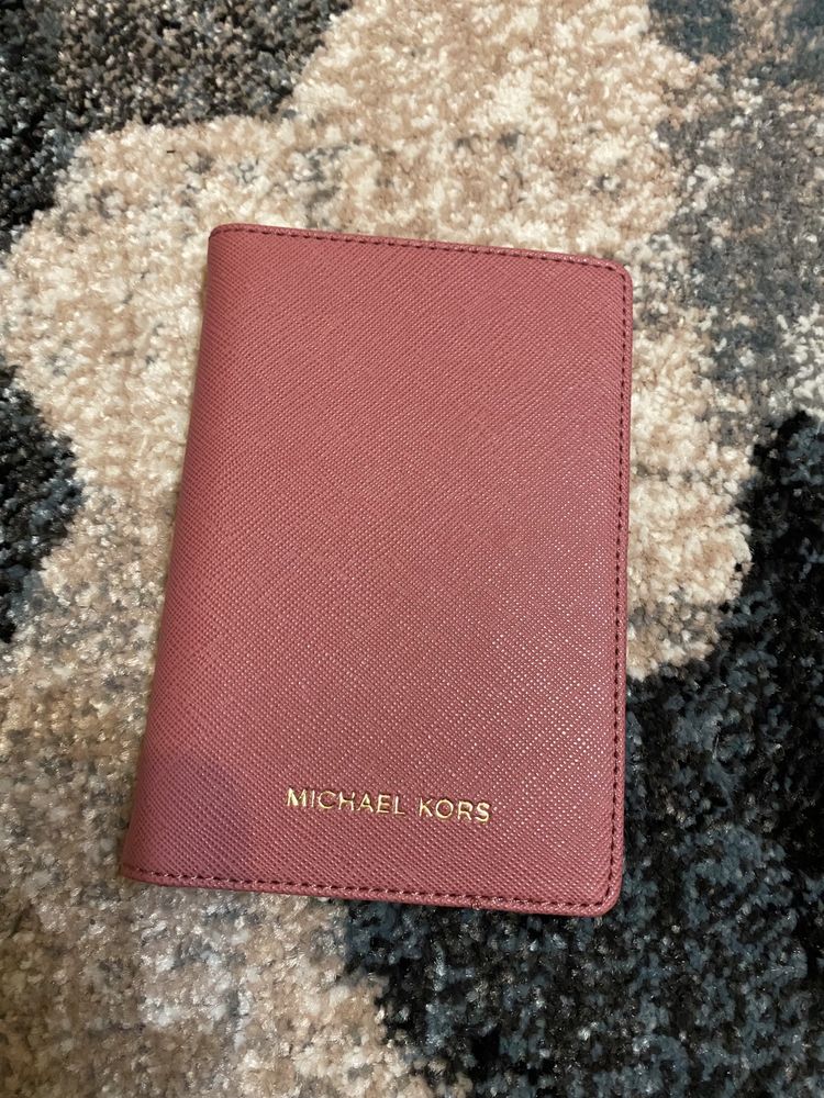 Обкладинка для паспорта Michael Kors