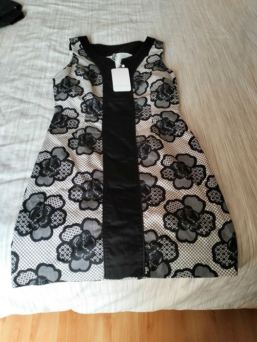 Vestido com padrão floral
