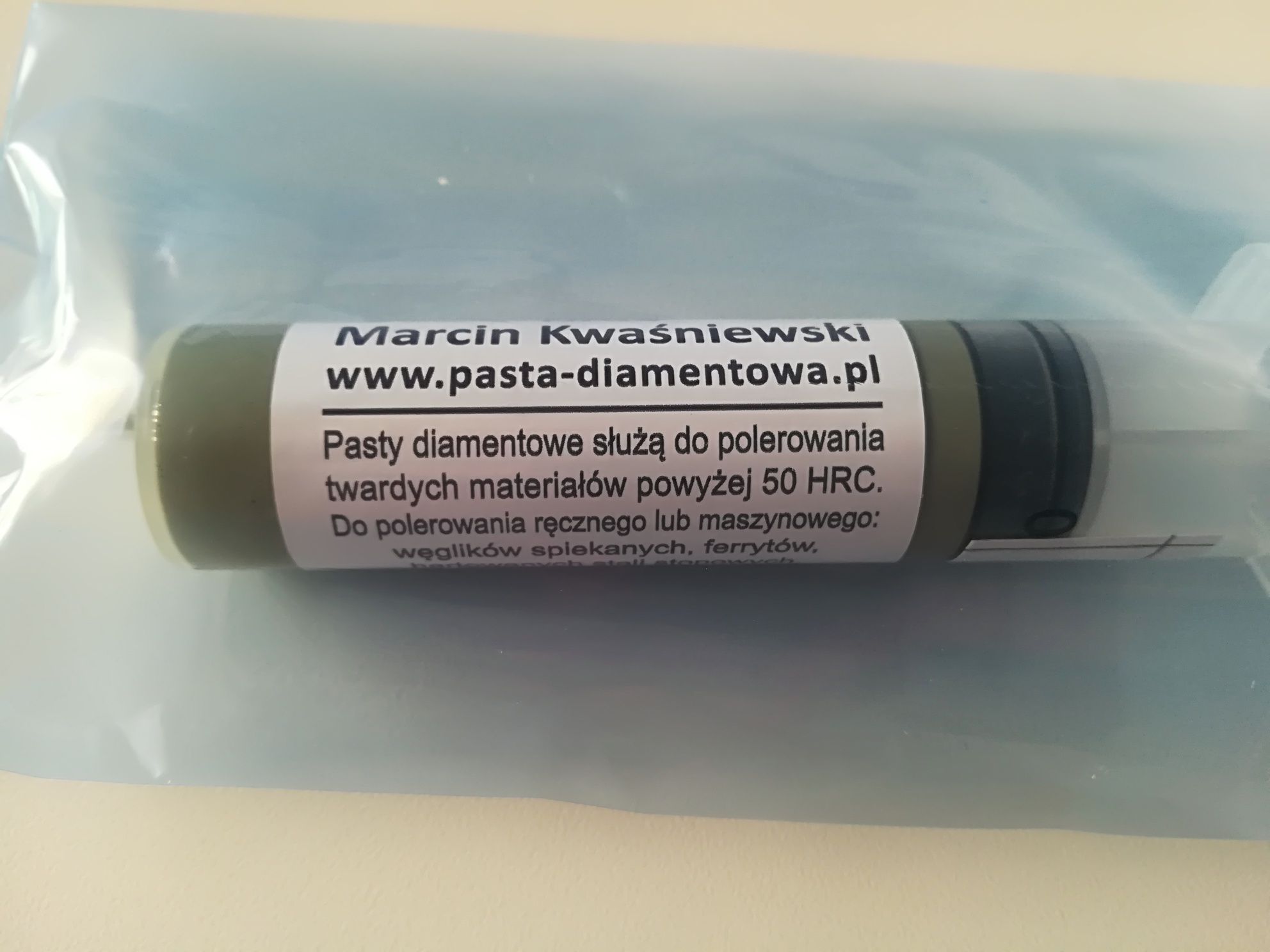 Pasta do docierania głowicy-gniazd