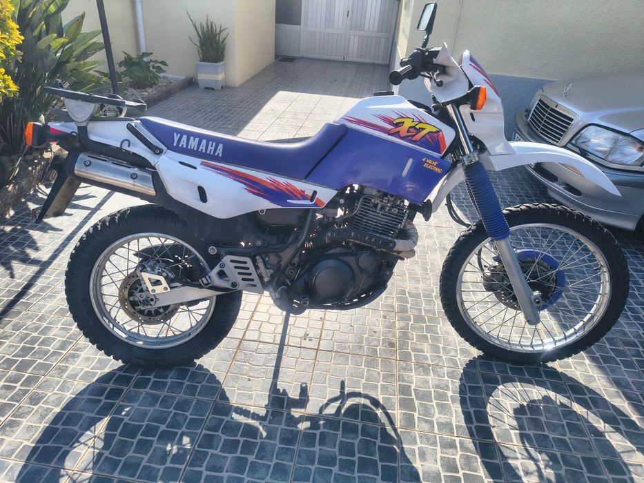 XT 600 3tb  do ano de 1994 muito estimada