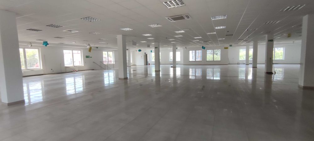 Lokal 700m2 do wynajęcia w Centrum Połańca