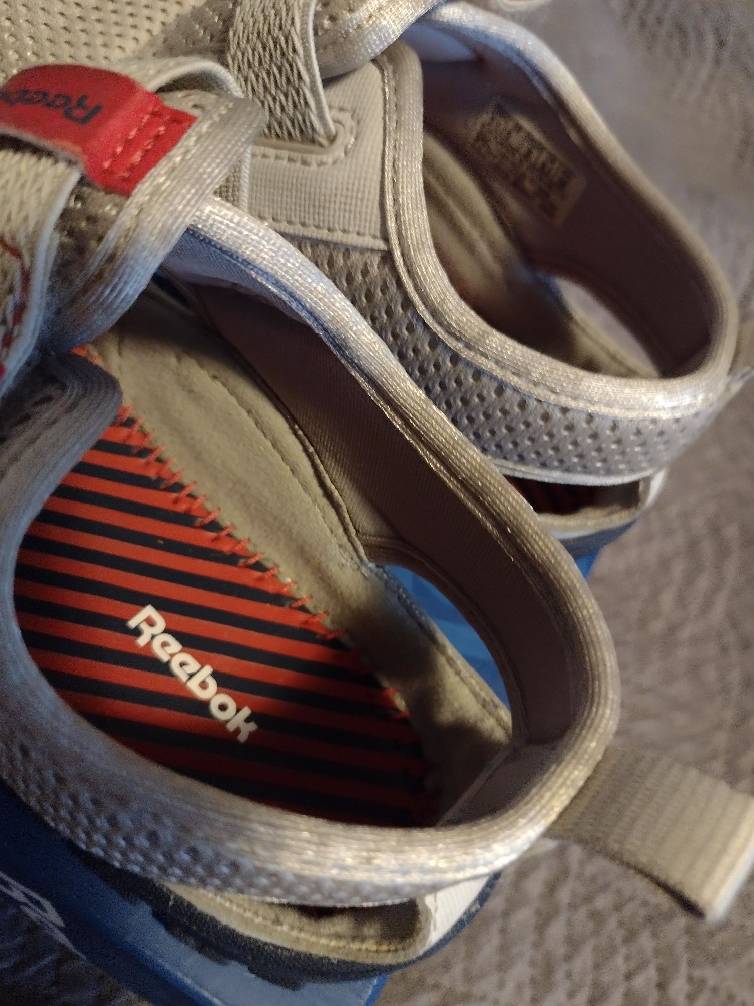 Sandałki, kapcie Reebok rozmiar 26