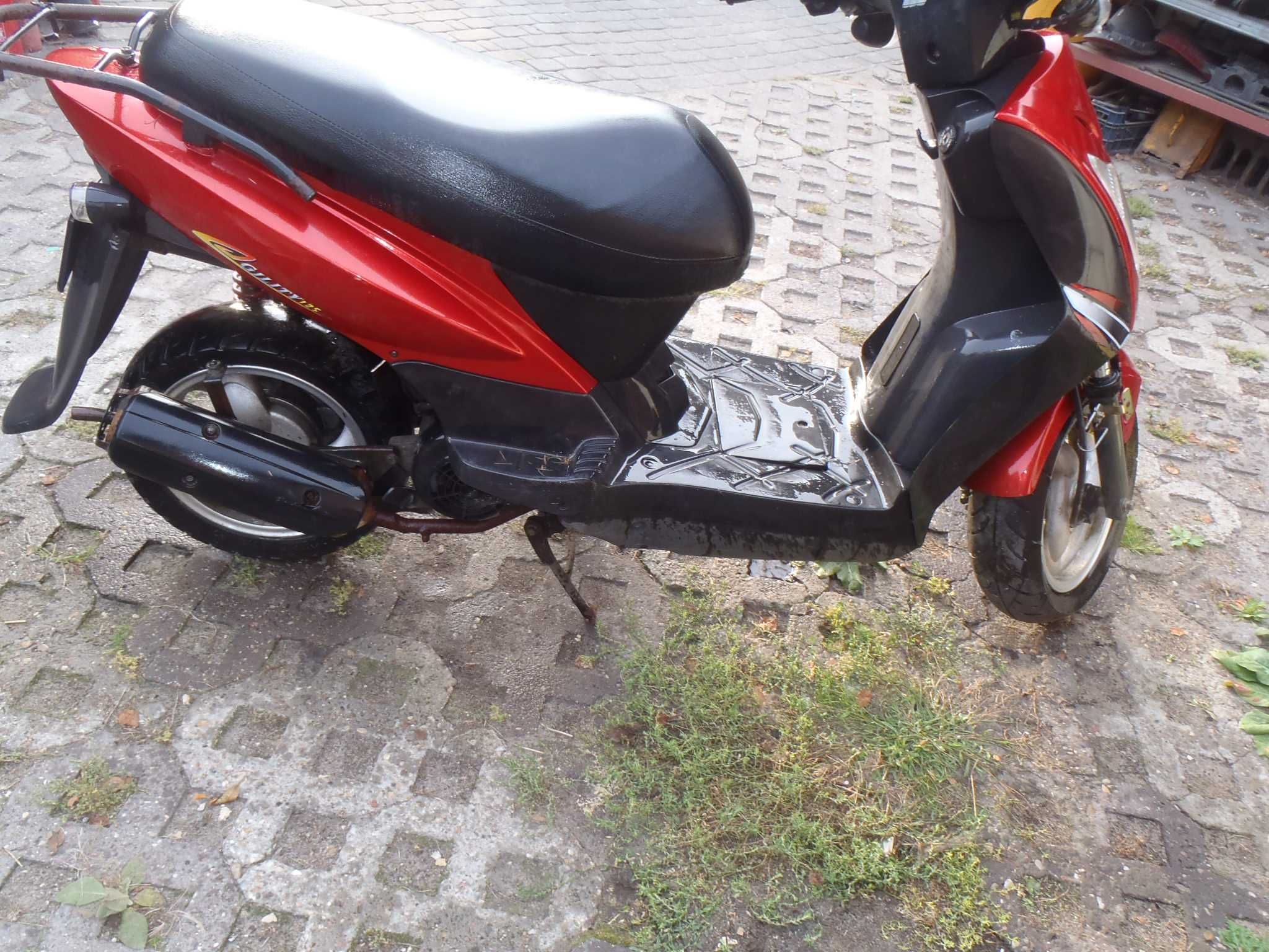 osłona nakładka zaślepka plastik Kymco Agility 125 dużo części