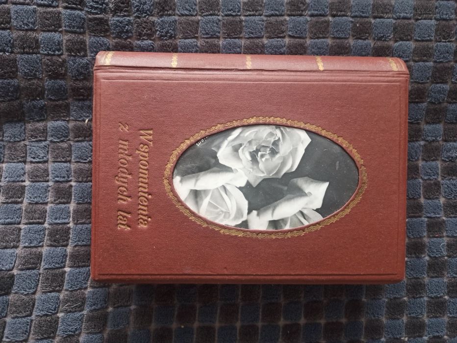 Ozdobne pudełko na wspomnienia