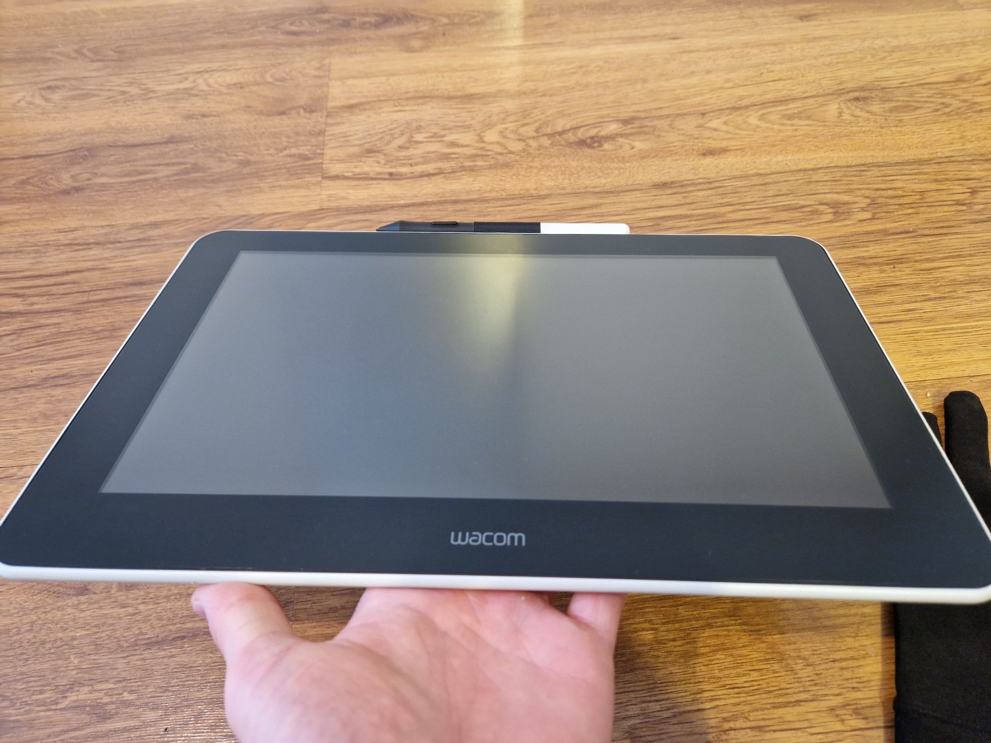 Tablet graficzny Wacom One 13.3" z wyświetlaczem stan idealny