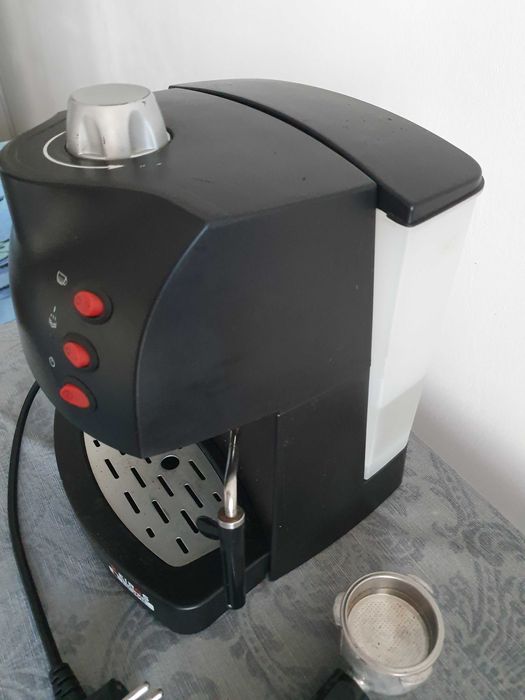 Кофеварка рожковая Keiros home