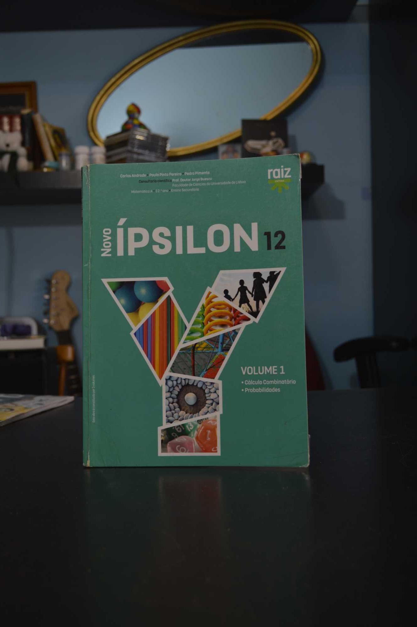 Manual Escolar Matemática 12º ano - Ípsilon 12