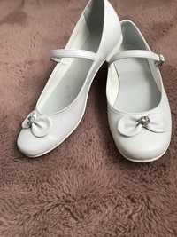 Baleriny czółenka buty komunijne białe skórzane wesele rozm.36