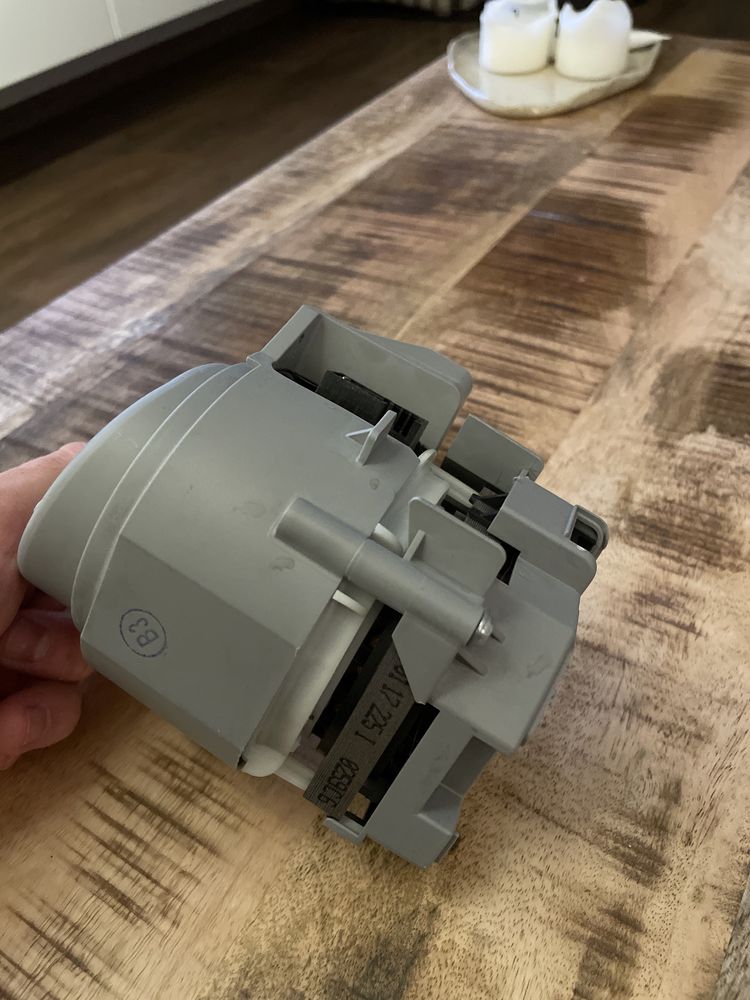 Pompa myjacąca z grzałką do zmywarki Bosch/Siemens