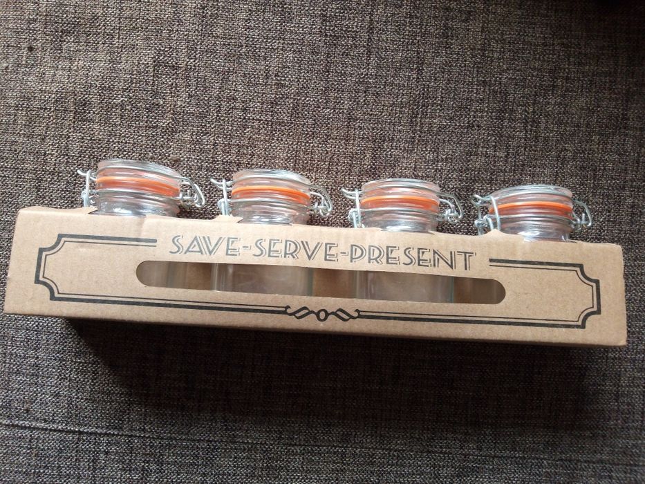 Pojemniki szklane na przyprawy i inne produkty spożywcze.Nowe.Okazja!