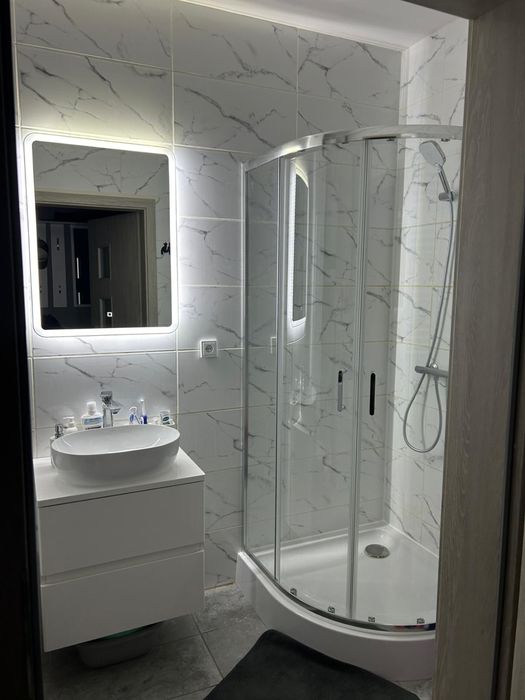 Nowoczesne mieszkanie 2-pokojowe w pelłni umeblowane i wyposazone.