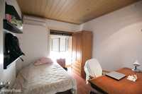 29961 - Quarto com cama de solteiro em apartamento com 11 quartos