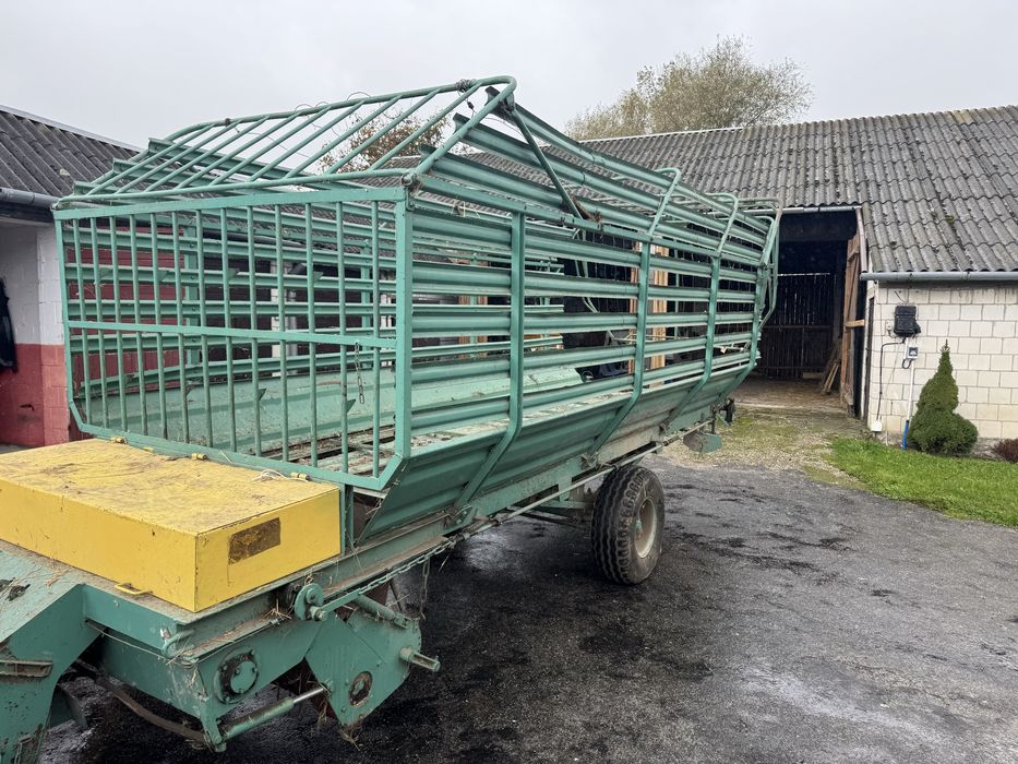Przyczepa samozbierajaca Mirosławiec T010/2