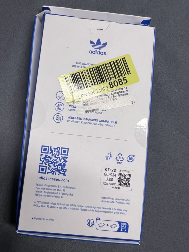 Etui pokrowiec case Adidas na iPhone 14 plus