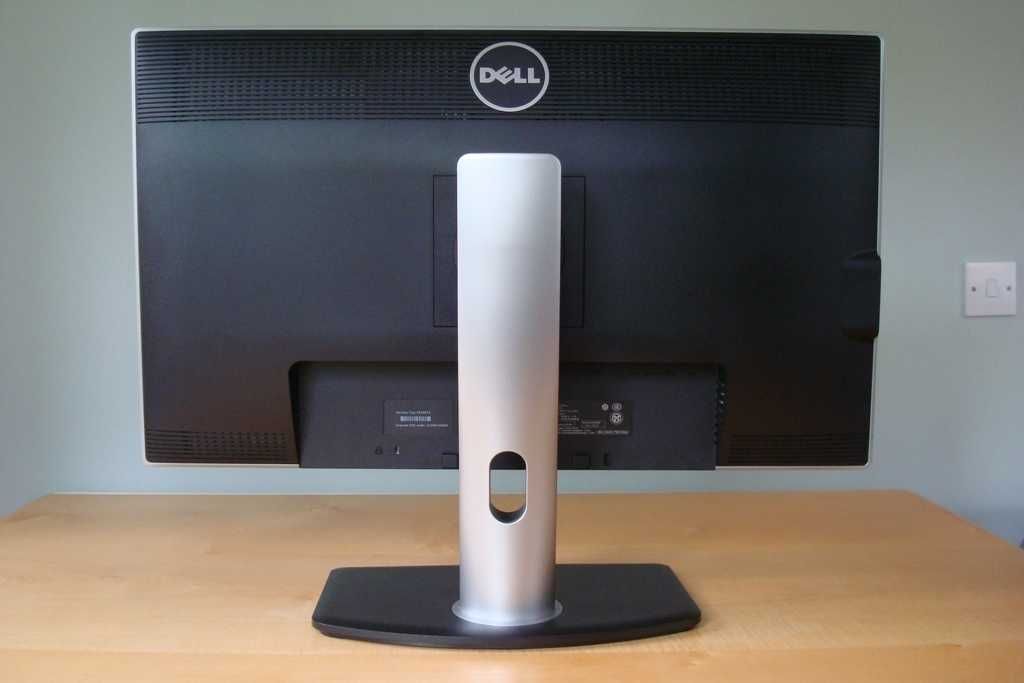 Dell UltraSharp u2713hm 27 "